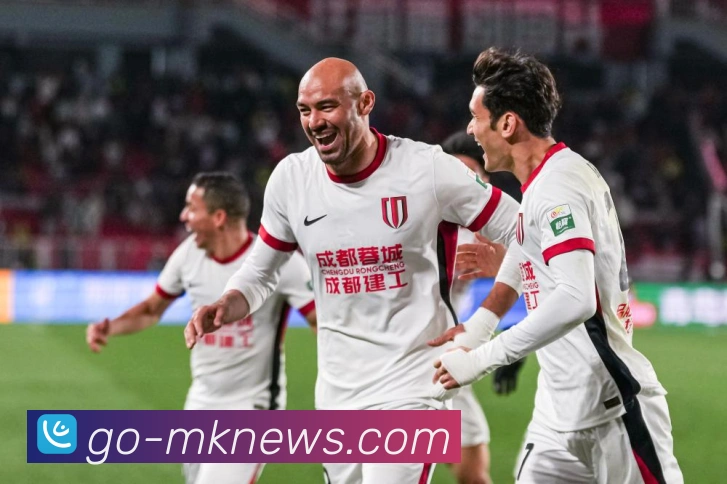 西甲射手榜激战正酣穆里奇狂追金靴姆巴佩榜首位置再面临强力冲击战术观察